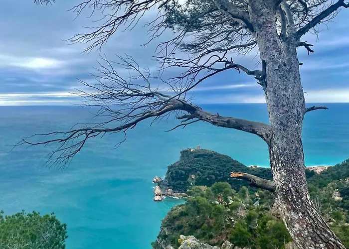 Florenz Отель Финале Лигуре