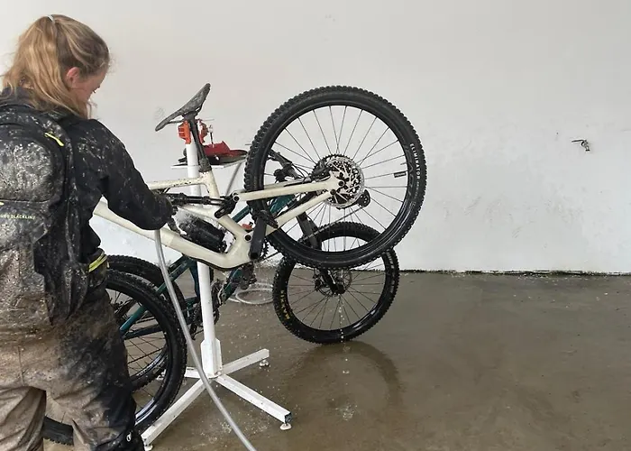 Florenz Отель Финале Лигуре