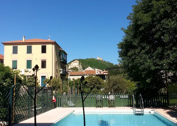 Florenz Hotel Finale Ligure